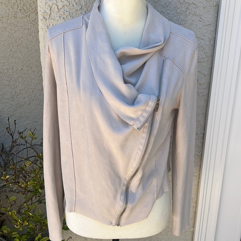 💚BLANK NYC Cream Faux Suede Asymetrical Draped Moto Jacket Women's Size M